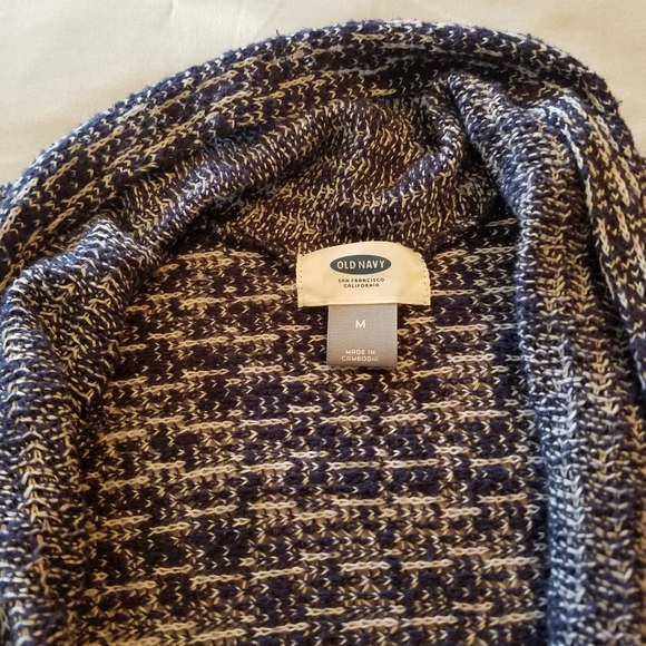 Old Navy blue and white sweater - Picture 4 of 5